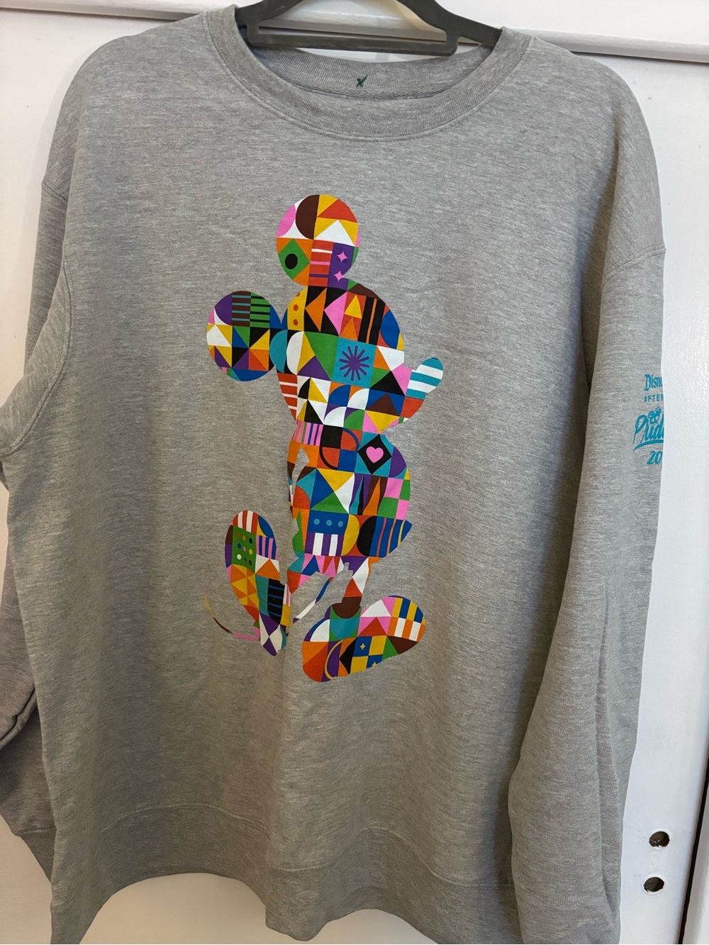 Disneyland After Dark Pride Nite Mickey Crewneck XL